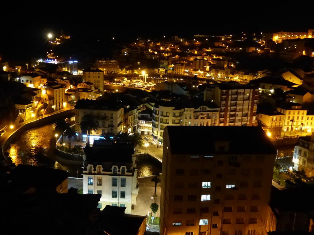 Pension Oria Luarca Bagian luar foto